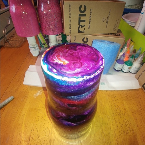 Dark galaxy skeleton tumbler - Picture 6 of 6